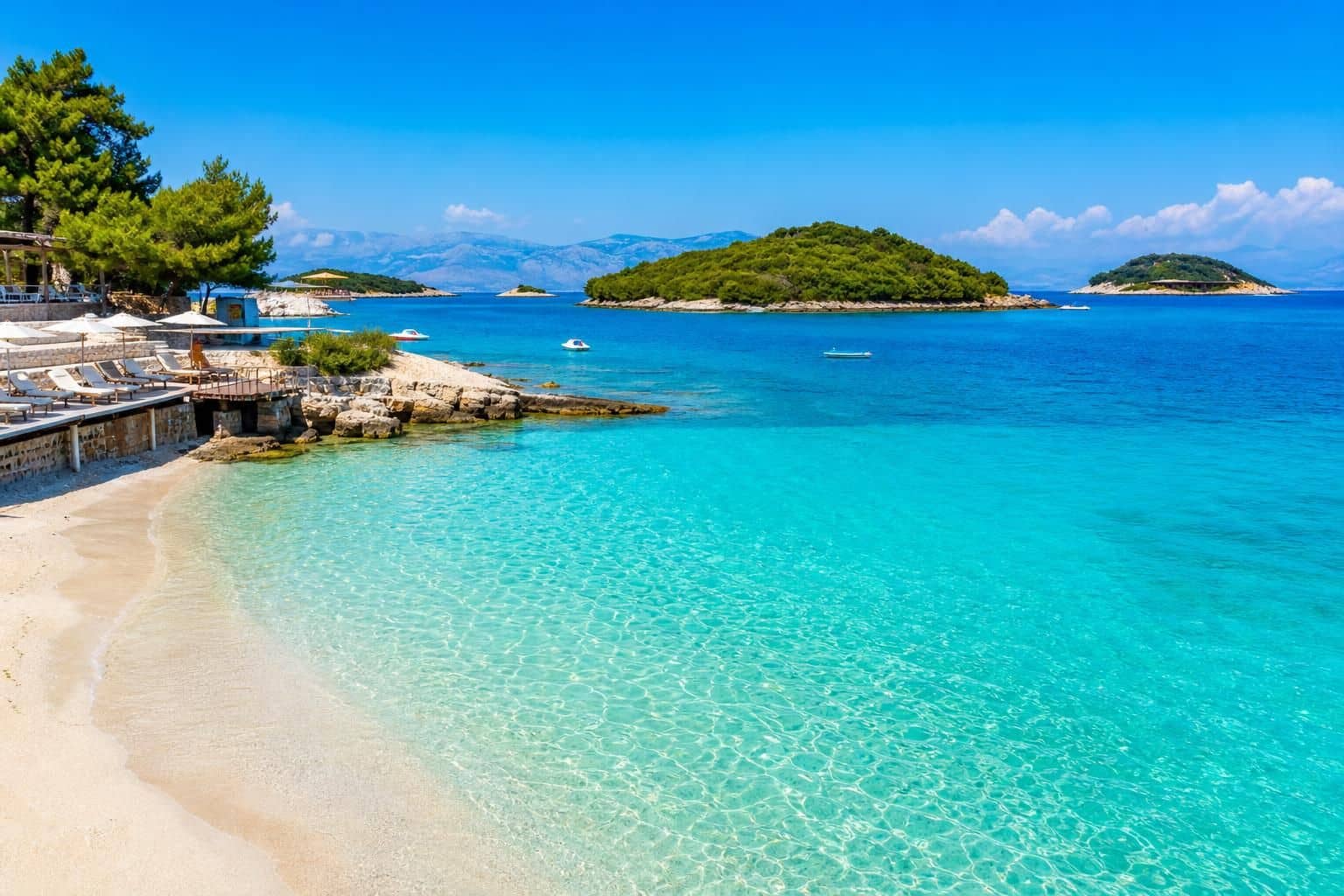 découvrez les plages d'albanie incontournables en 2026 et préparez votre voyage pour profiter des meilleurs spots balnéaires du pays, entre eaux cristallines et paysages préservés.